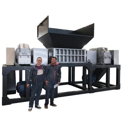 Machine à déchiqueter les boîtes en plastique en aluminium à double arbre pour le développement durable