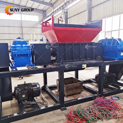 2300KG machine à déchiqueter à double arbre pour les métaux concasseur de déchets métalliques pour vos besoins