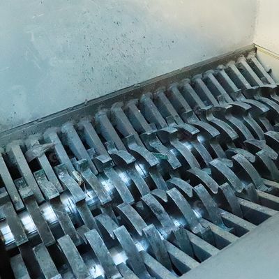Équipement de recyclage des déchets en fumier contrôlé par PLC pour une gestion durable des déchets