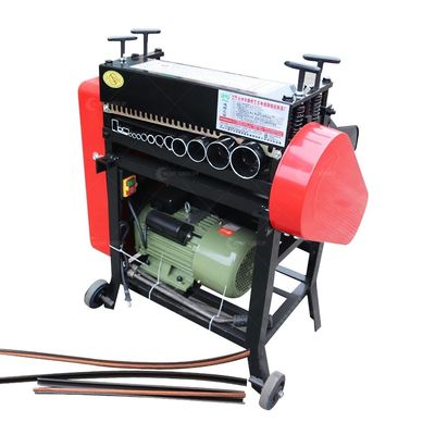 Machine électrique manuelle de décapage de câbles pour l'industrie du recyclage des déchets de câbles 53*43*85cm