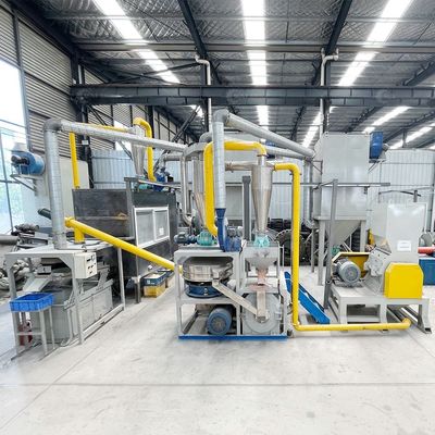 Machine de recyclage de cartes de circuits imprimés de matières premières avec vidéo-inspection sortante