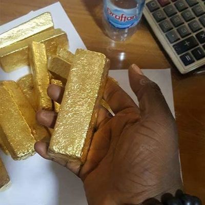 Une usine de fabrication de pointe pour la récupération d'or et d'argent des déchets électroniques