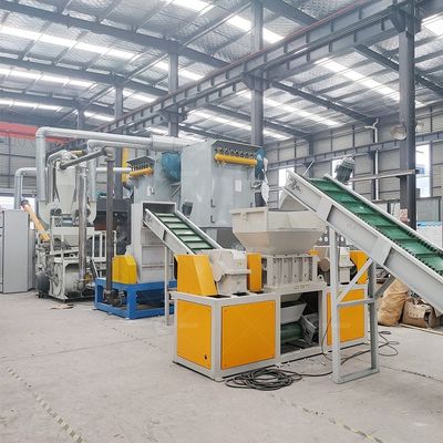 Ligne de concassage et de séparation de circuits imprimés de la centrale de recyclage de PCB avec séparateur de débit d'air