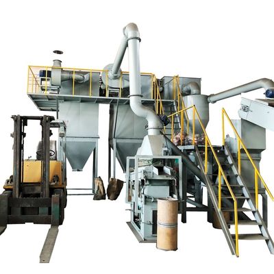 Machine de recyclage de modules de batteries au lithium à coque douce et dure ligne de production de batteries automobiles 6000 kg Poids