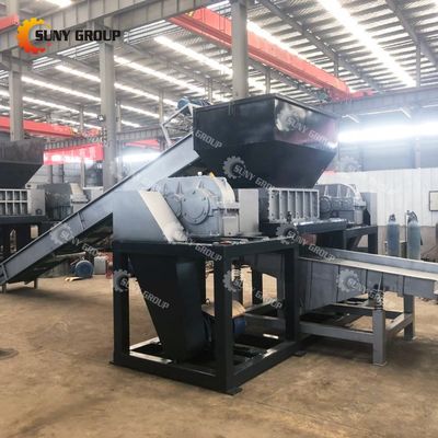 2300KG machine à déchiqueter à double arbre pour les métaux concasseur de déchets métalliques pour vos besoins