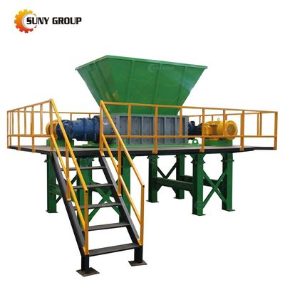 Machine de concassage de voitures industrielles et déchiqueteuse à double arbre pour les besoins du client