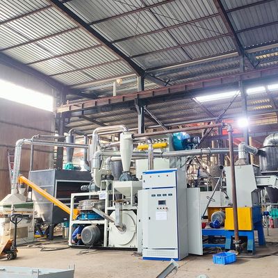 Processus de recyclage des modules solaires avec notre machine de recyclage professionnelle