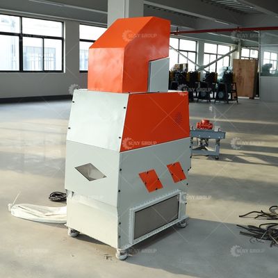 Équipement de recyclage des déchets de séparateur de fil de cuivre par granulateur automatique de câbles
