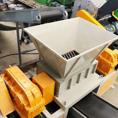 Déchireur à double arbre contrôlé par PLC pour le recyclage du papier plastique en boîte en bois